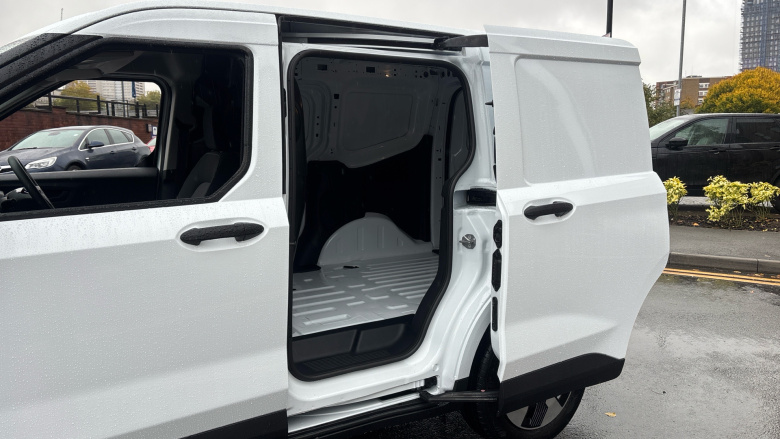 Ford Transit Courier E-Transit Courier 100kW 43kWh Trend Van Auto